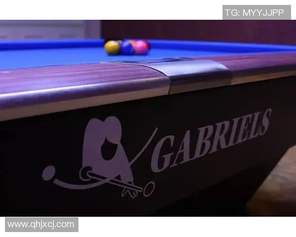 足球明星化身大厨挑战美食制作展现球场外的别样风采