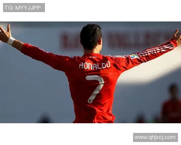 足球明星帅哥集锦视频展现球场魅力与风采的完美瞬间