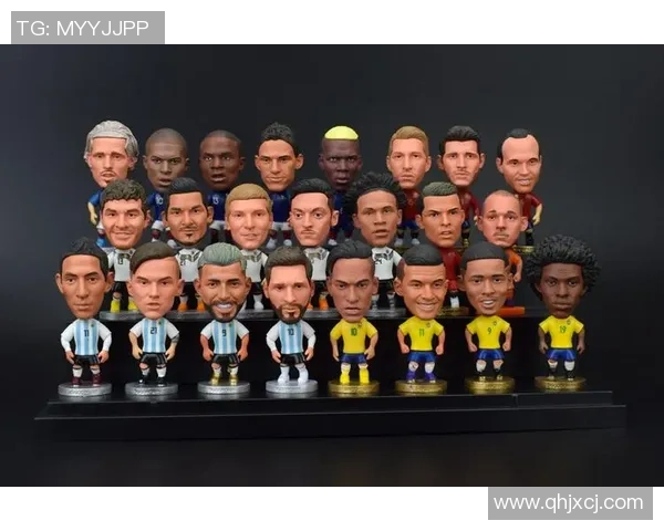足球明星手办图片大全女款展示让你领略足球魅力与精美工艺结合的艺术之美